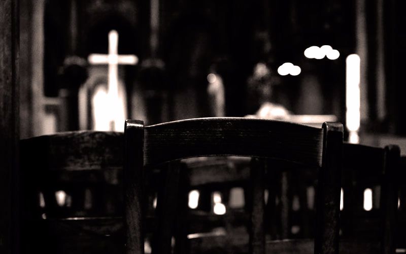 creyentes abandonan iglesia