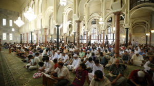Iglesia Evangélica se convierte en mezquita y pastor confiesa que reza a Alá