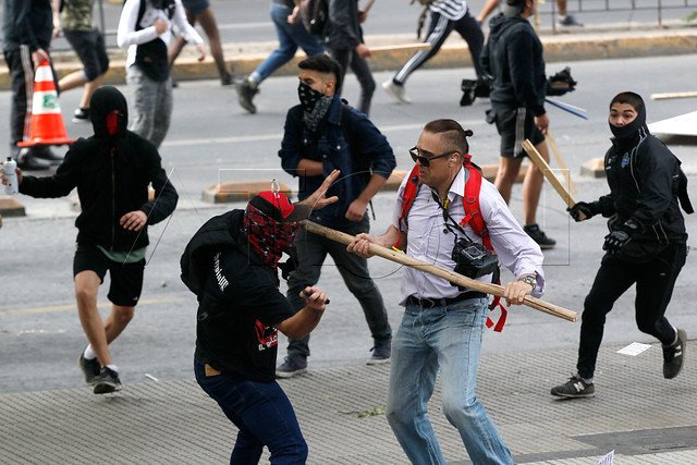 Chile-Marcha-por-Jesús-violencia