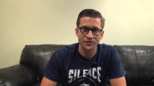 Heath Adamson (Pequeño)