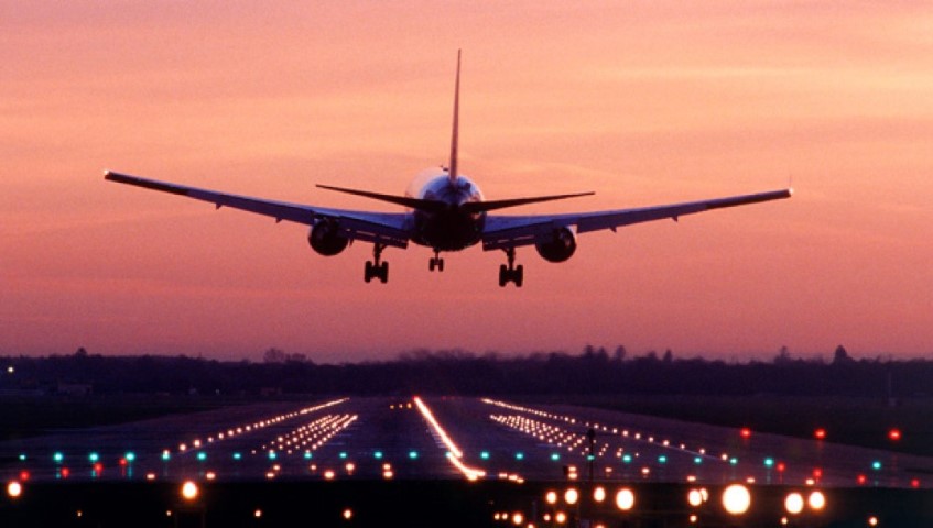 Gatwick Airport, aircraft landing at dawn, 2002, SB (CGA535)