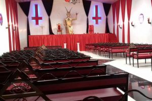 Templo-satánico (Pequeño)