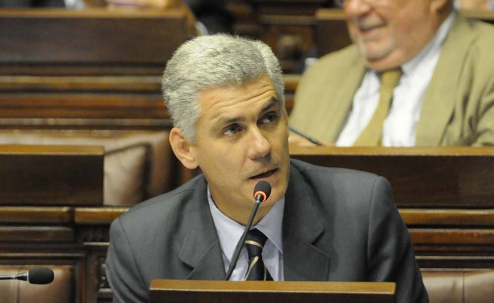 03.01.2016 PARLAMENTO, INVESTIGADORA