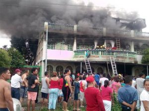 Asesinan familia