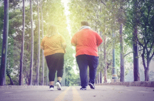 Pareja caminando
