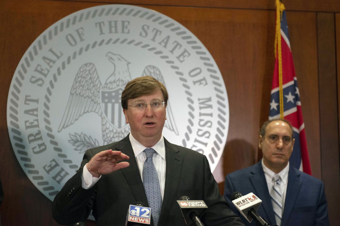 Tate Reeves, gobernador de Mississippi