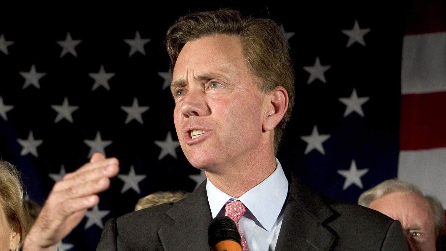 gobernador Ned Lamont